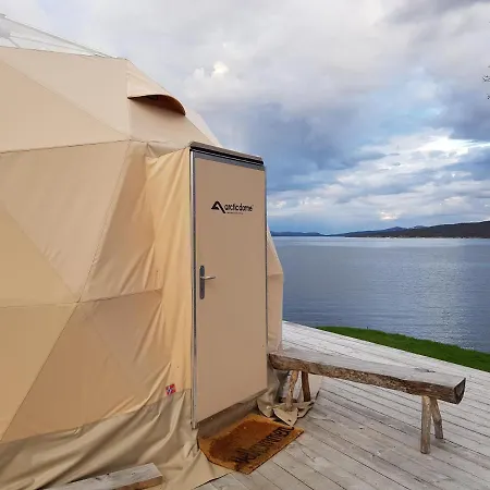 Roros Arctic Dome Campismo de Luxo *
